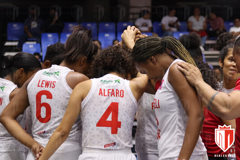 Rojiblancas se instalan en el liderato del Basket femenil